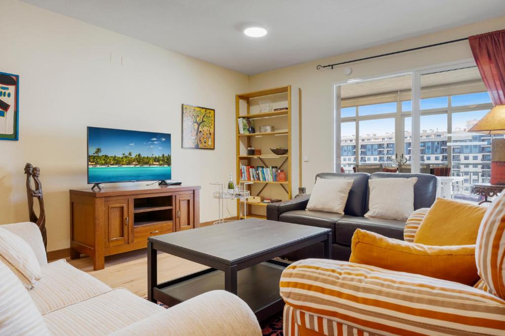 Los Boliches sunny apt by Costarentals - Ref 120 - 2