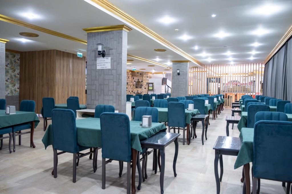 Mustis Royal Plaza Hotel — Restaurant & bars in Marmaris, Mugla