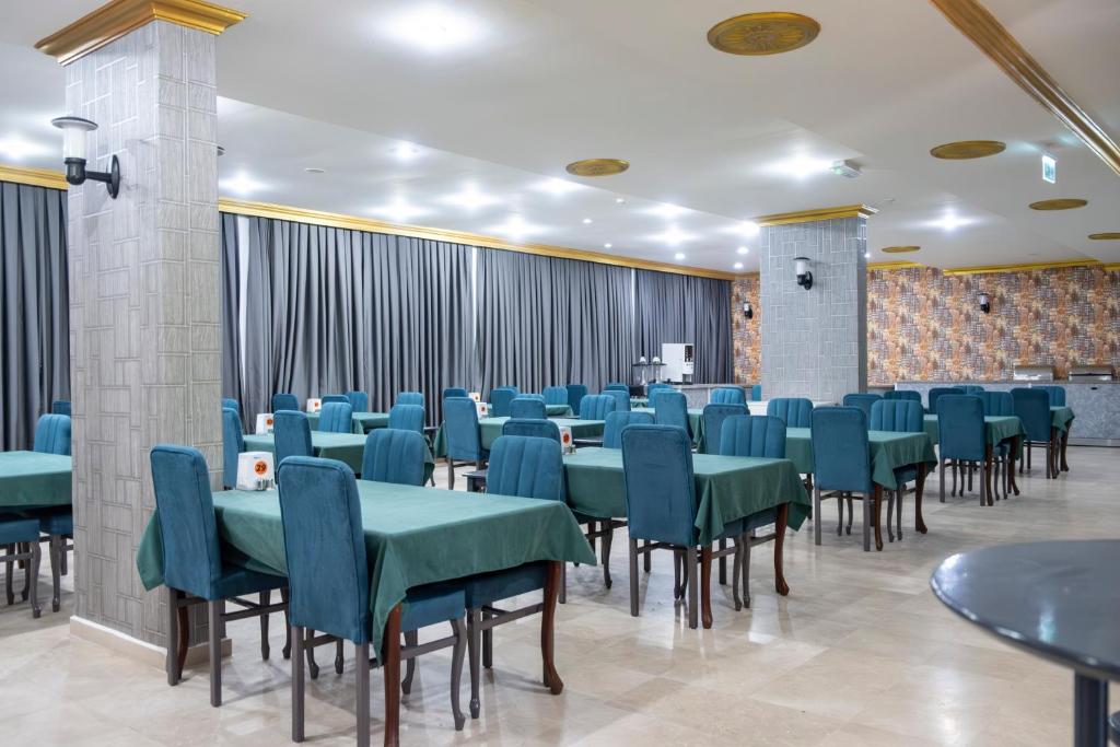 Mustis Royal Plaza Hotel — Restaurant & bars in Marmaris, Mugla