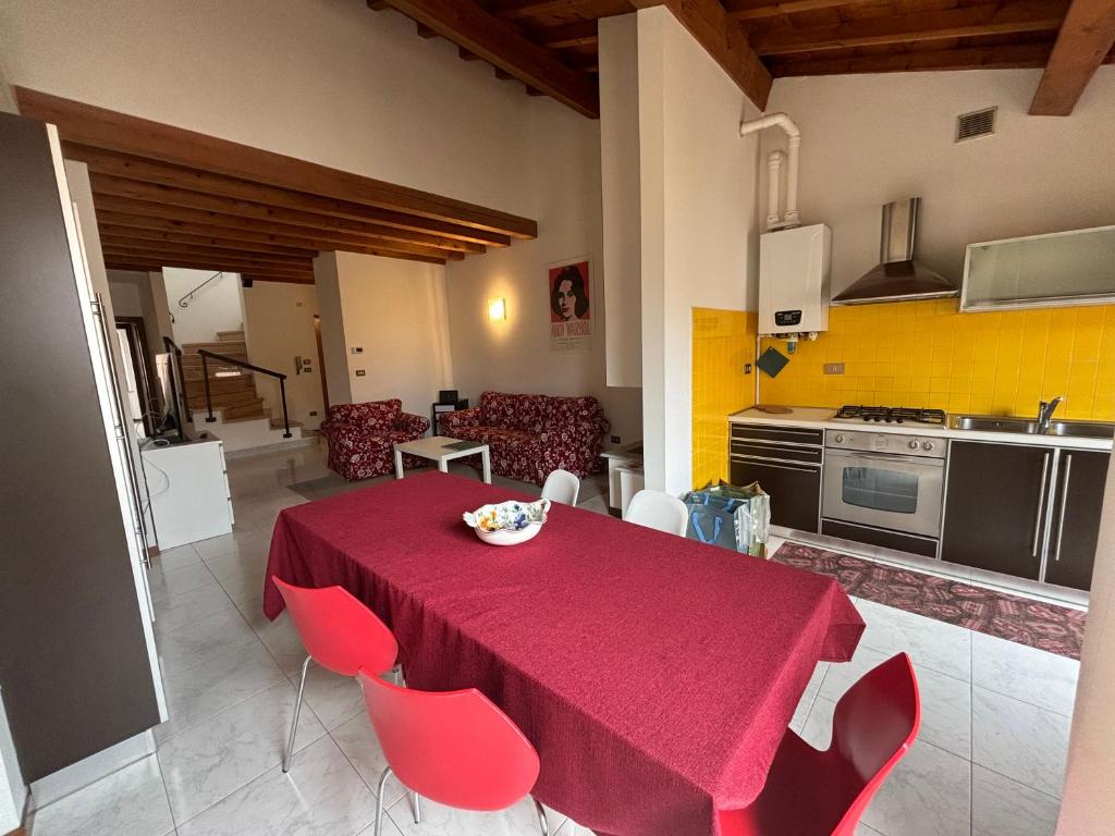 VERONETTA 52, Verona