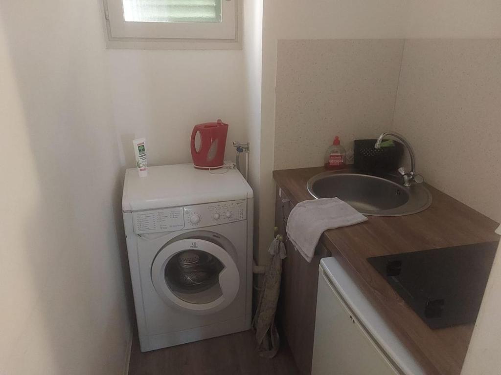 AJACCIO Beau Studio pour 3 a 4 pers en Plein Centre de la Vieille Ville Historique - 4