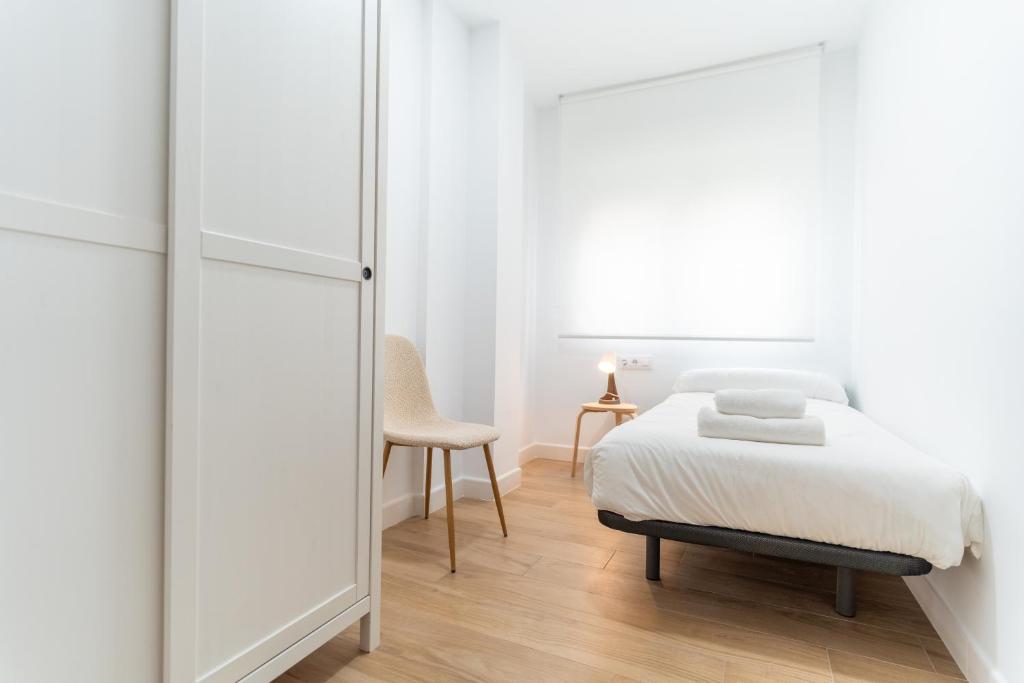 Apartamento Primera Línea de Playa - Paseo Marítimo Almería - 4