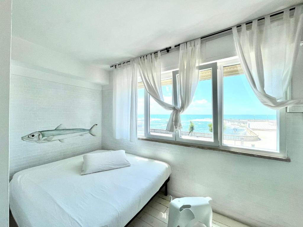 SUNSET LOFT, Livorno