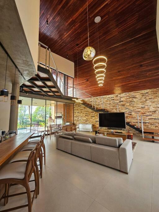 Cómoda y espaciosa casa en Aqua Village - 1