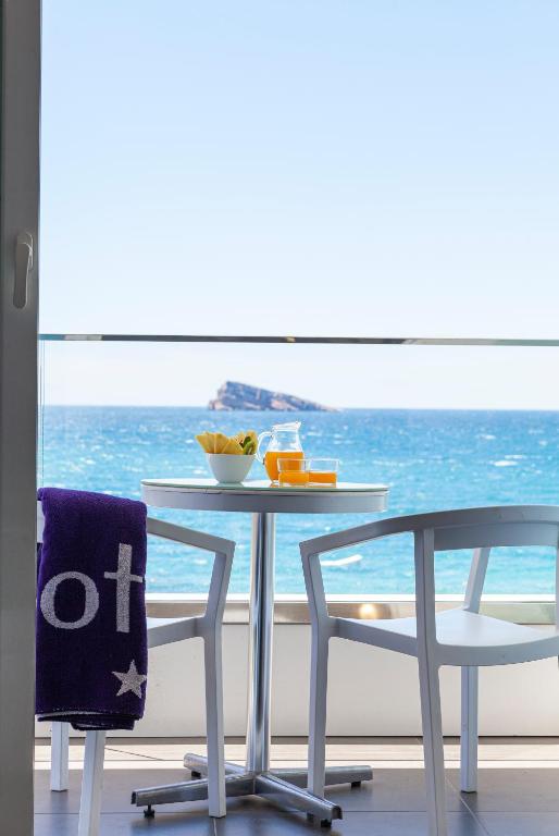 Hotel Brisa — Hotel rooms in Benidorm, Valencian Community