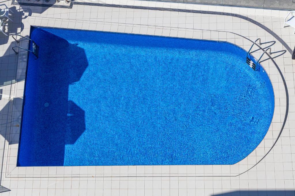 Hotel Brisa — Swimming pool in Benidorm, Valencian Community