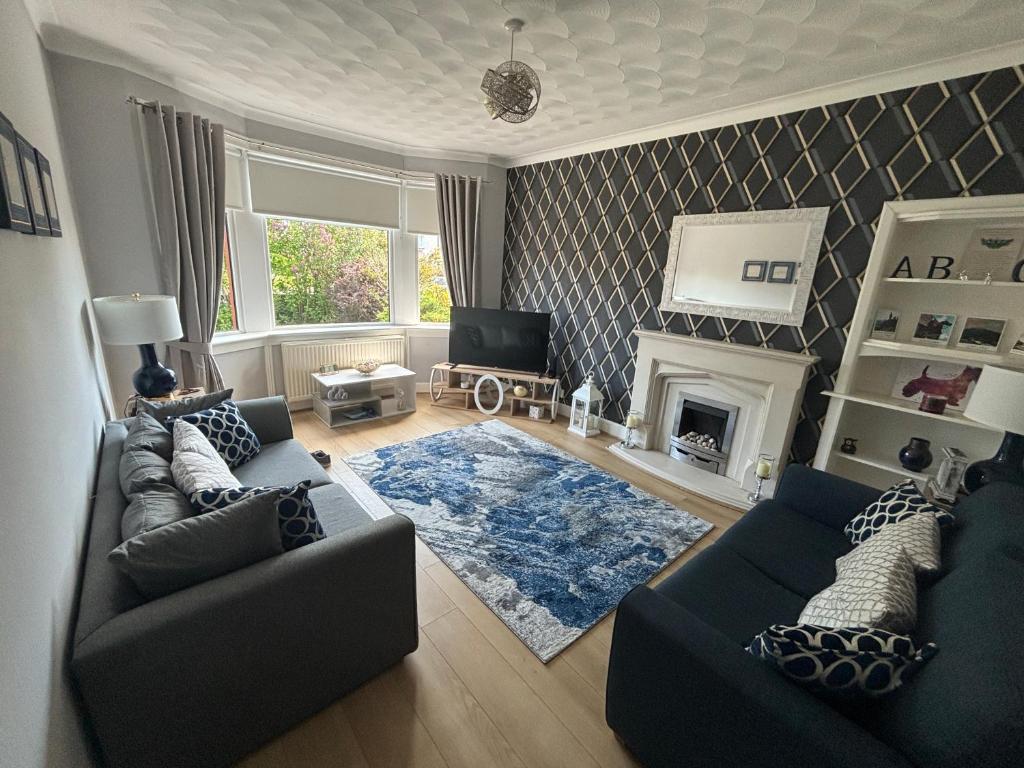 Tigh Lochlainn, Prestwick