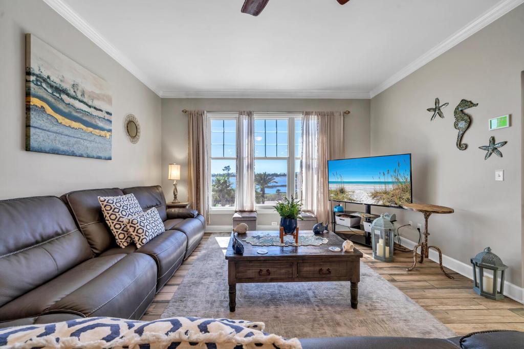 Reflections 402 by Emerald Coast Retreats, Panama City Beach