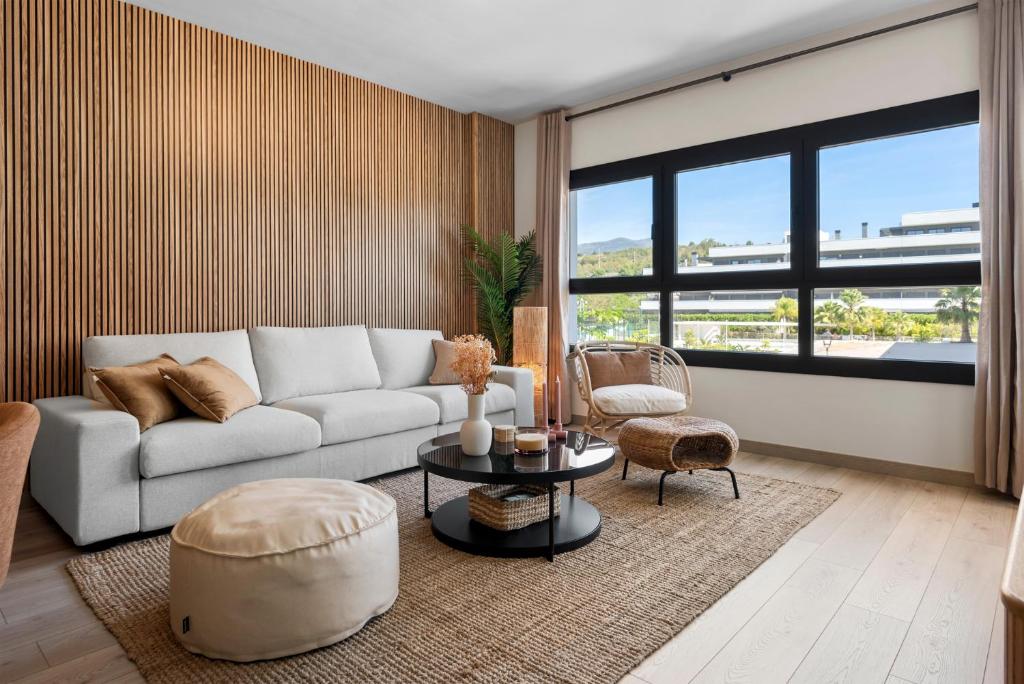 Brand New Chic Apartment - City, pool & Beach - 5