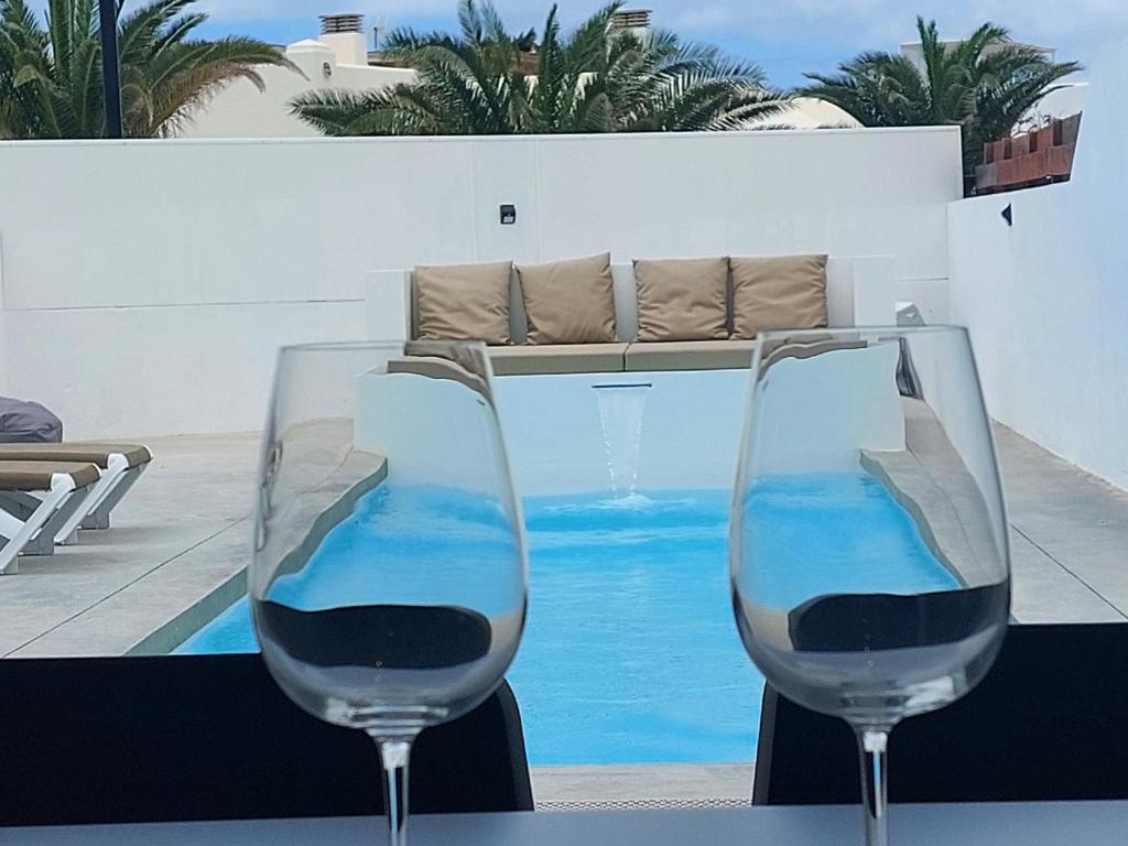 Sun Sea villa-heated pool - 4