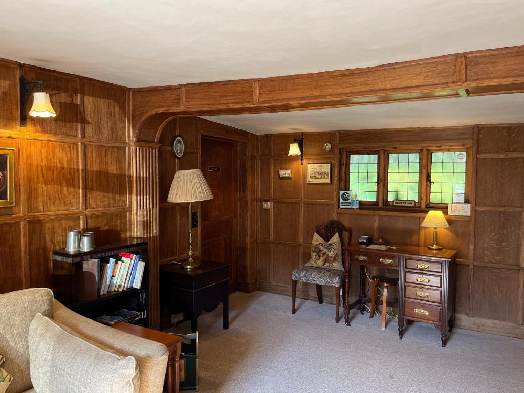 フロント・ロビー