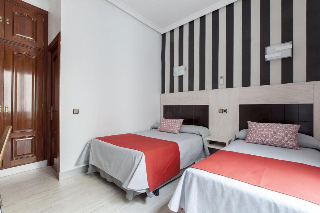 Hostal Castilla I Atocha - 4