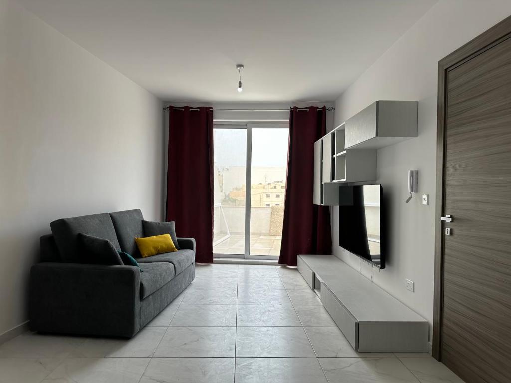 Sunspended Residence, Is-Swieqi