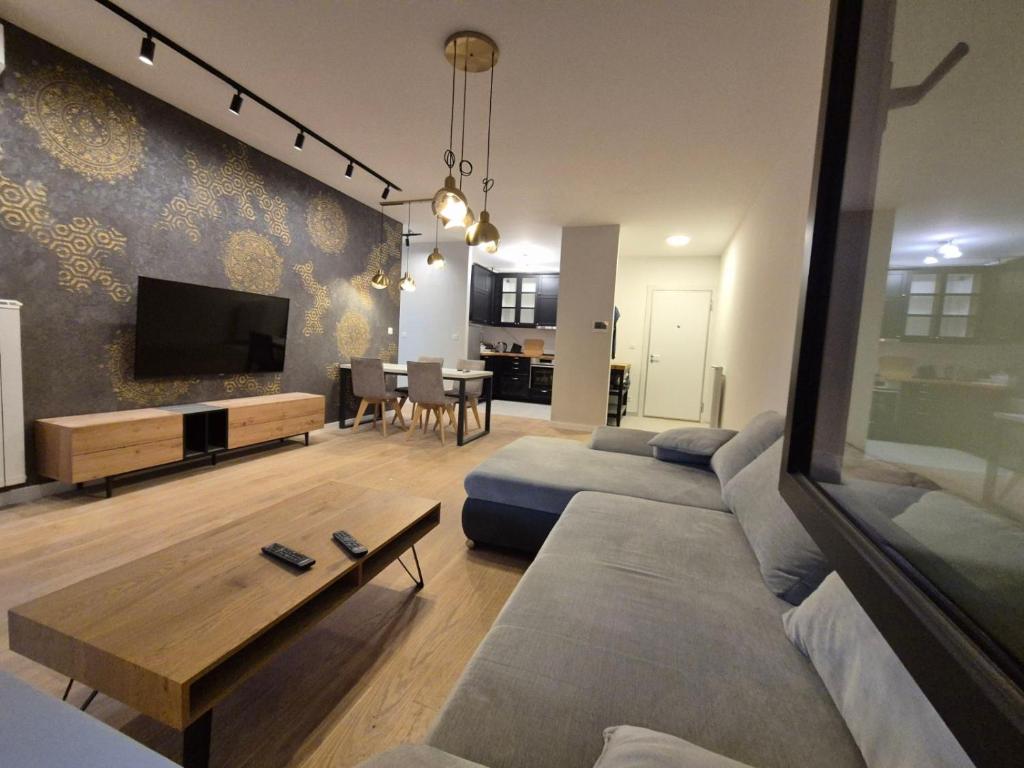 Park Vila New Luxury apartments with garage - 1