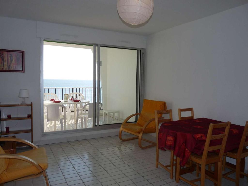 Studio Cabine Spacieux avec Parking et Vue - FR-1-328-214 - 3