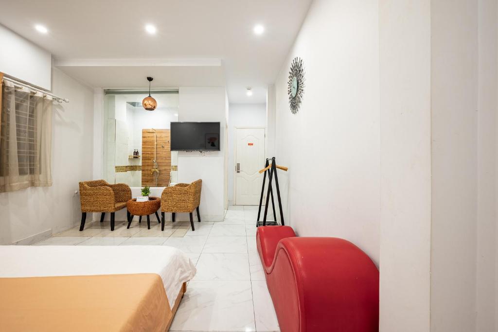 Joy Inn Cộng Hòa của Cozrum