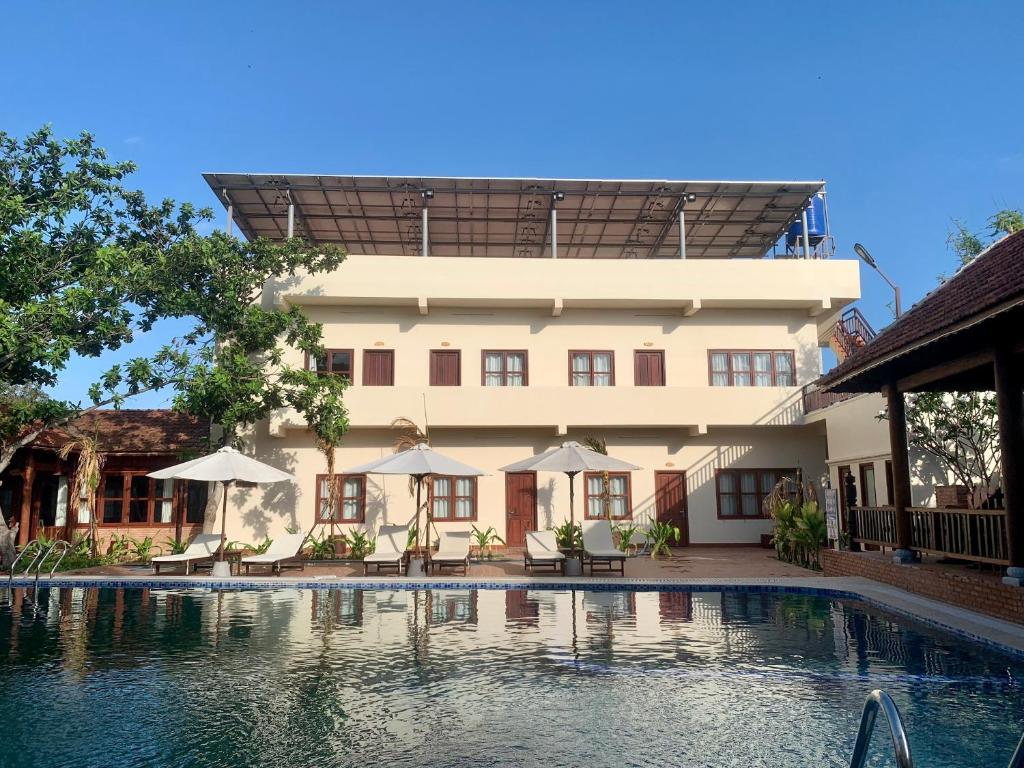 Ngoại cảnh khách sạn