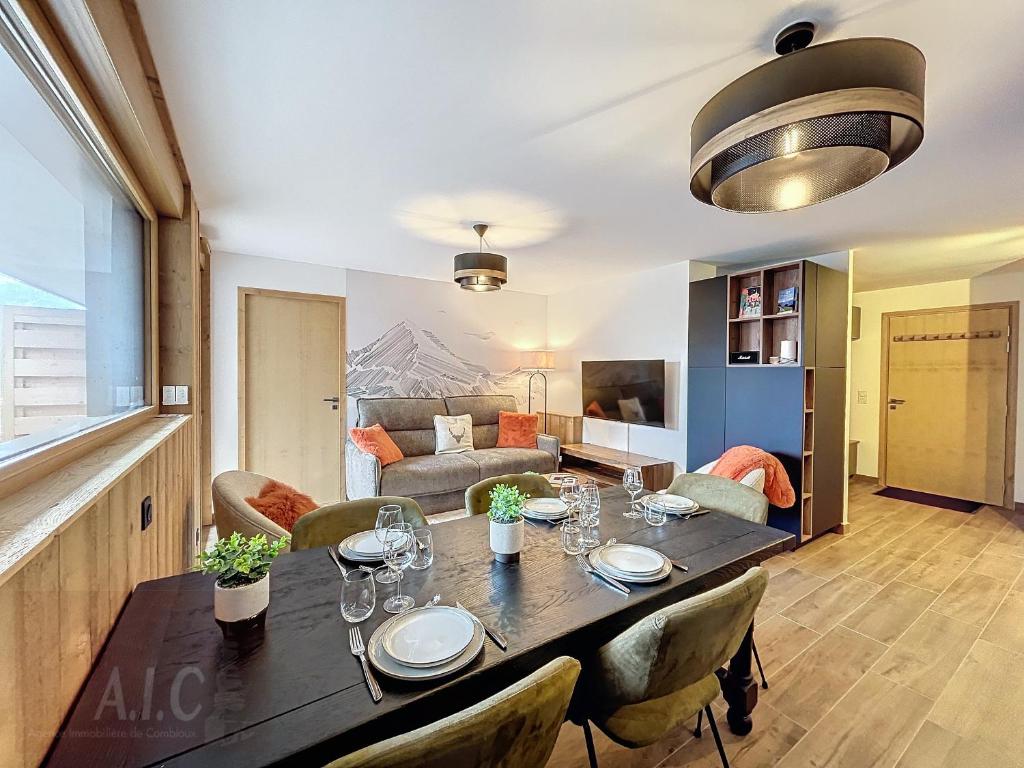 Appartement d'Exception 2 Chambres, 63 m², au Pied des Pistes, Parking Inclus, Wi-Fi - 2