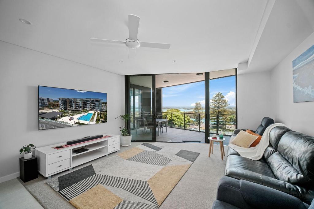 Solaris 610, Forster