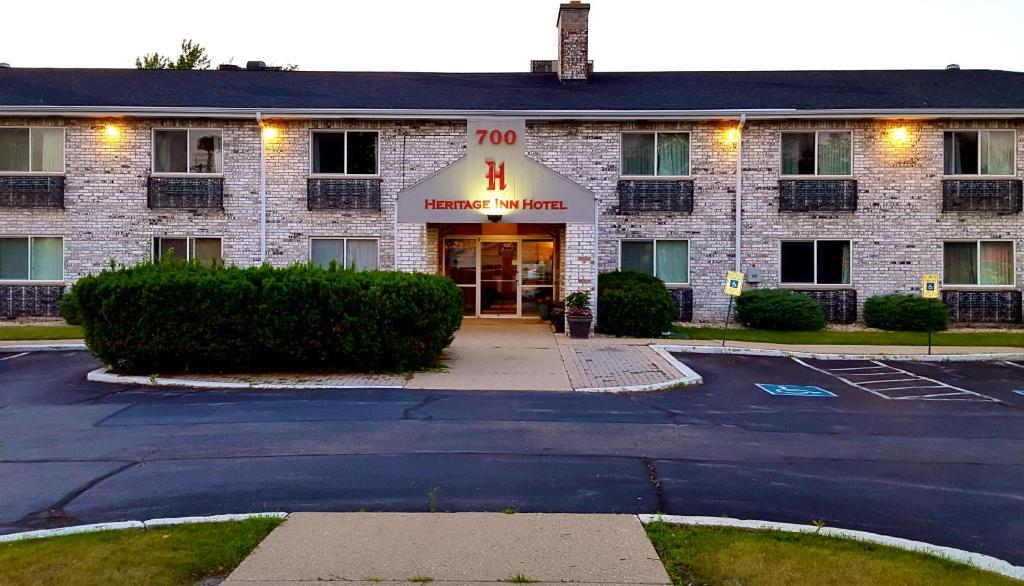 Heritage Inn Hotel — Hotel in Watertown (WI)
