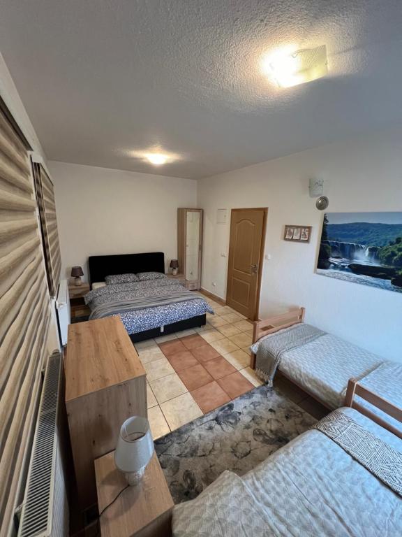 Teal Apartment 1 - 4