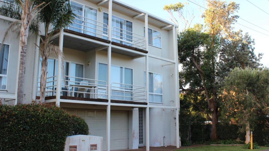 Splash and Play Day & Night, Hawks Nest