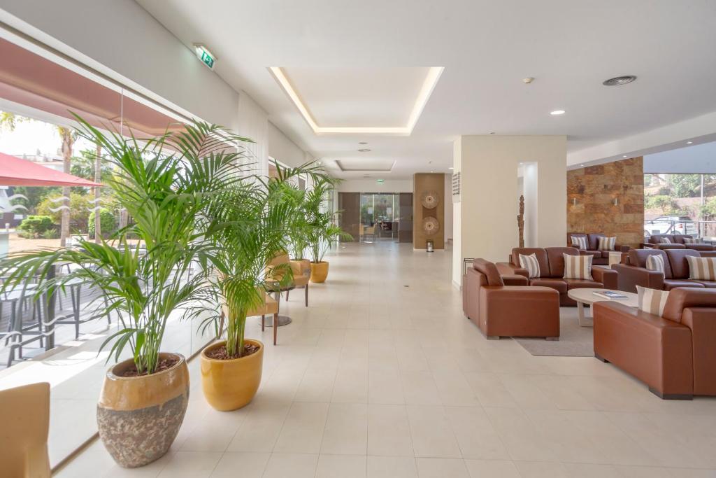 Areias Village Beach Suite Hotel — Hotel building in Albufeira, Faro