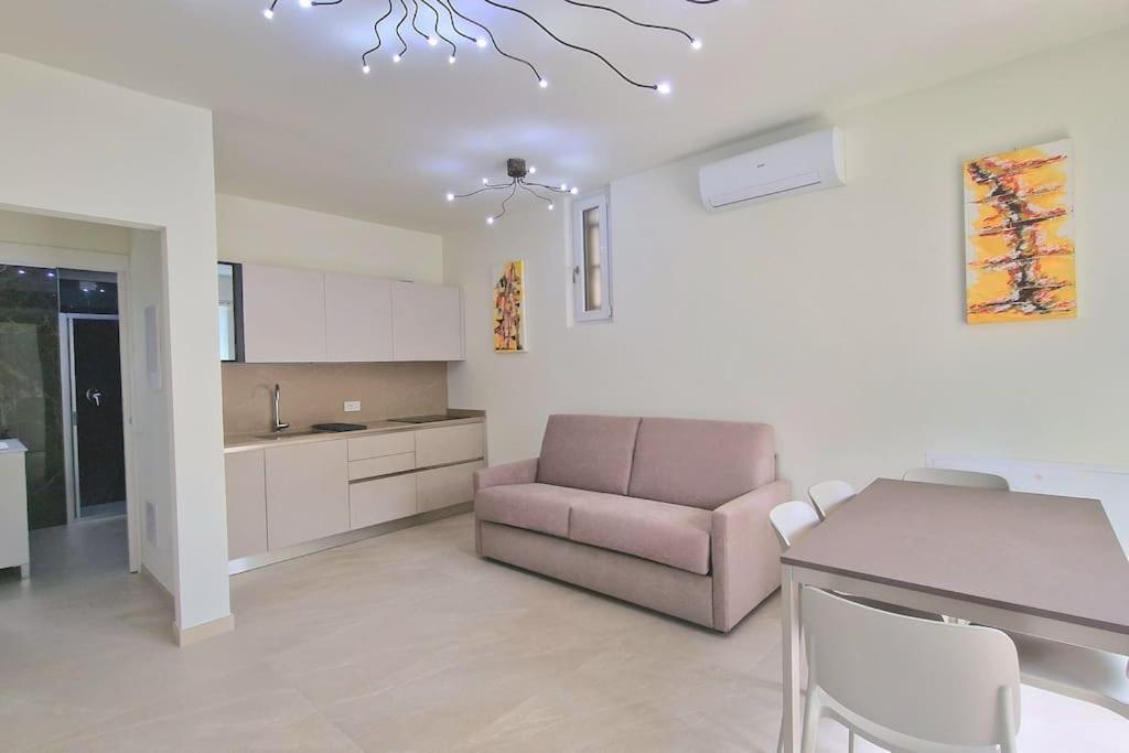 Soleil Apartment - Front Lake - 2