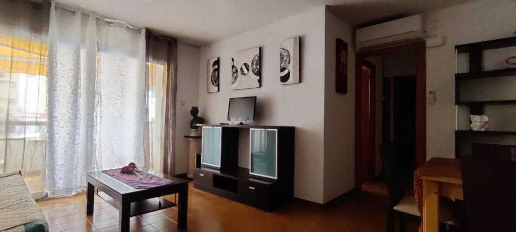 LLUM SALOU APARTMENT - 4