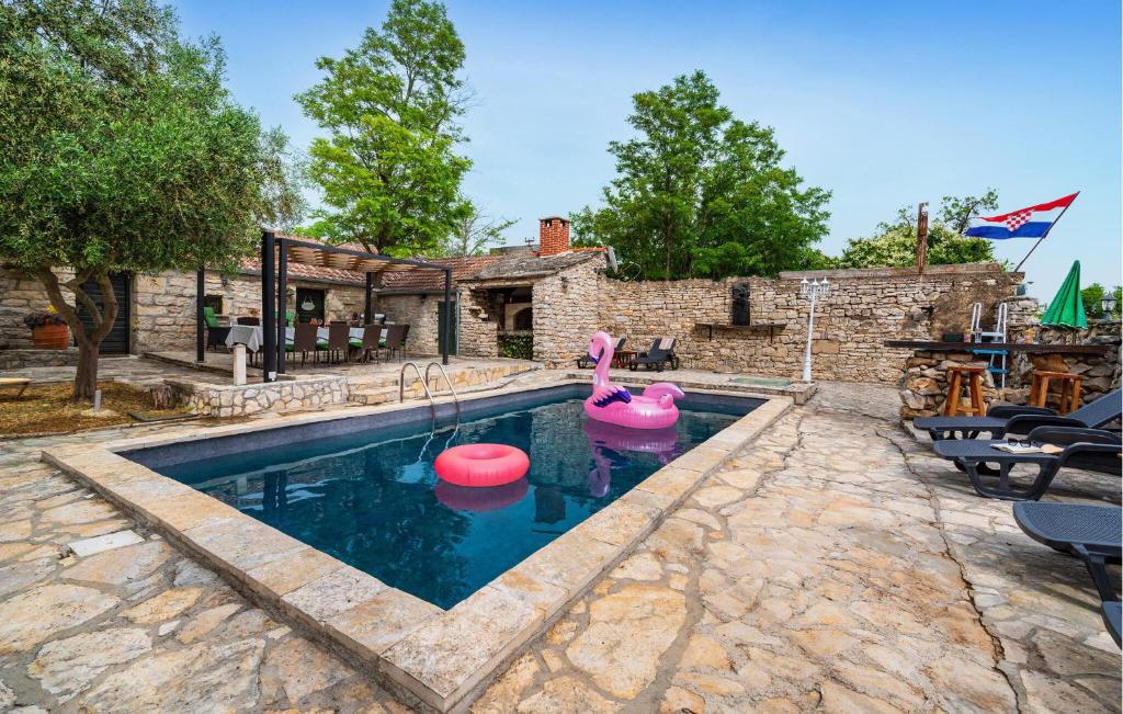 Gorgeous Home In Benkovac, Benkovac