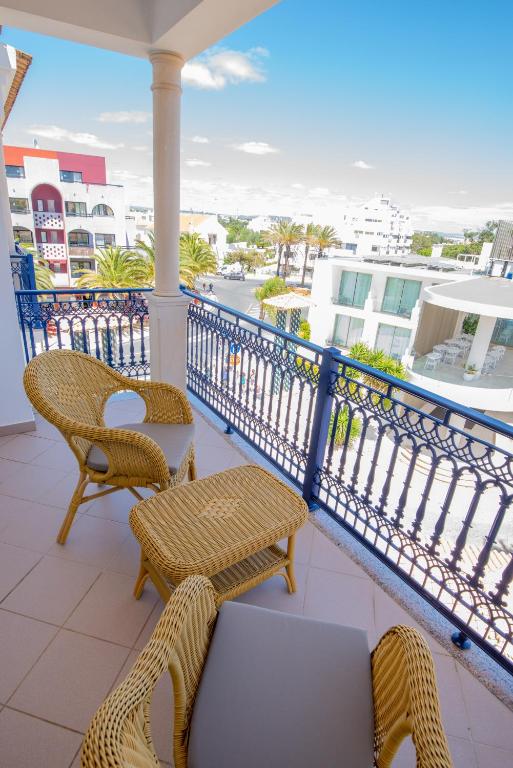 Charm Apartment T2 All With Big Terrace Albufeira Self check-in 전경