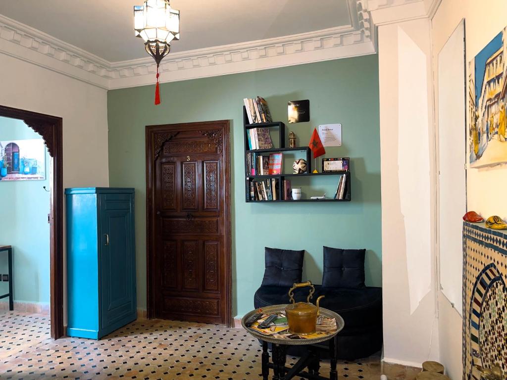 Shared lounge/TV area