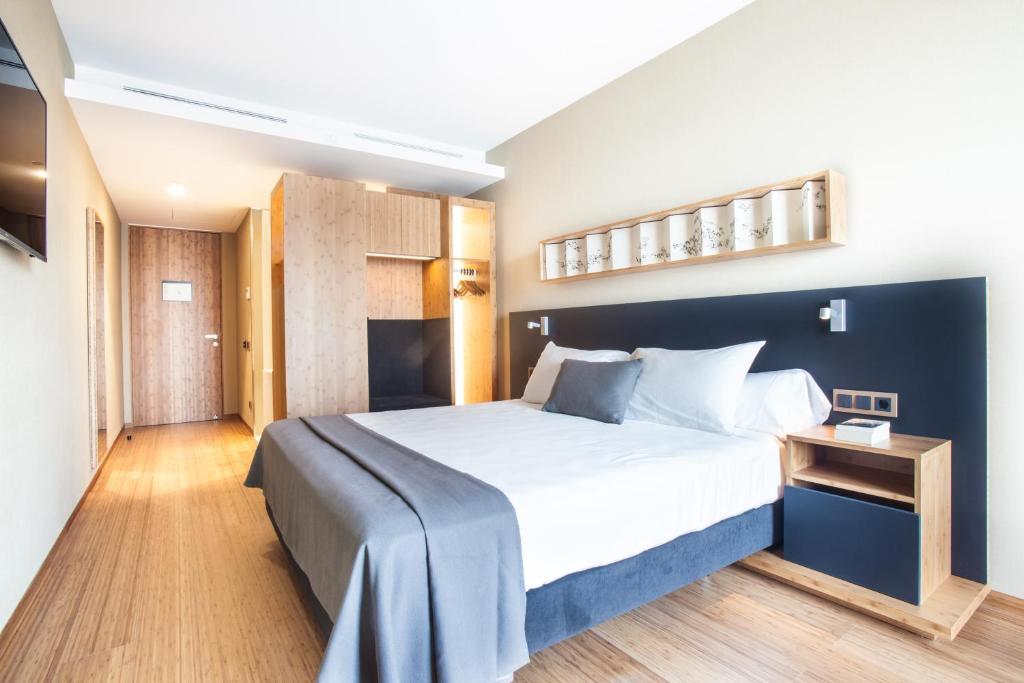 Hotel Room 2