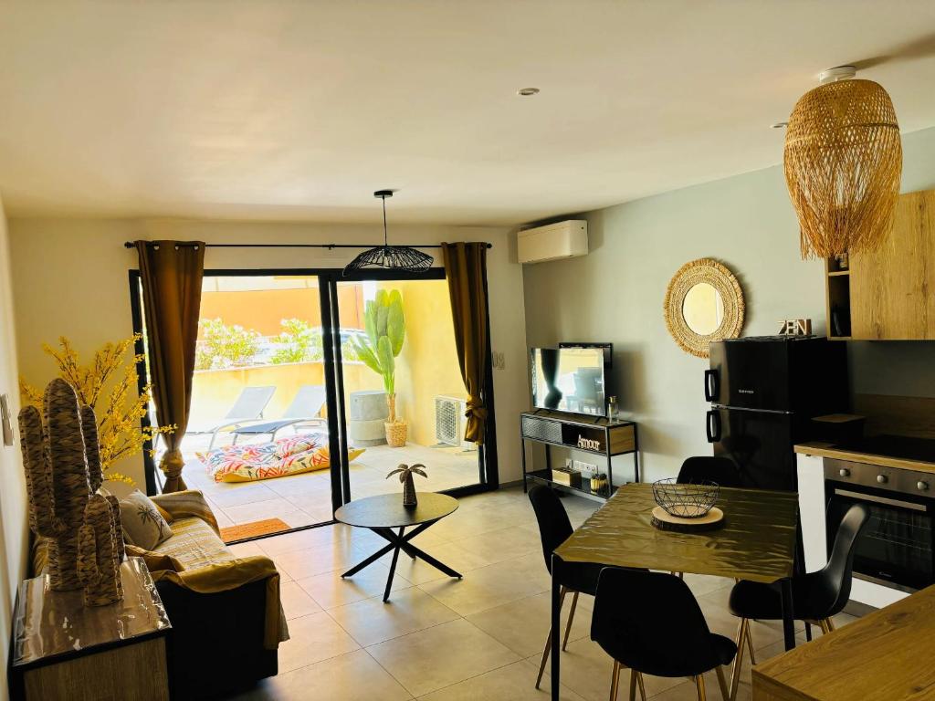 Appartement moderne à Ajaccio de 45 m² avec terrasse vue mer - 3