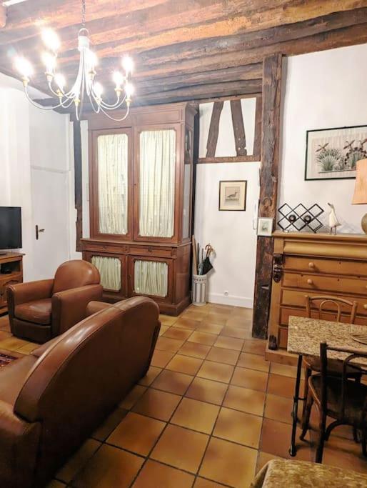 Appart Authentique et confortable - Marais Chapon - 5