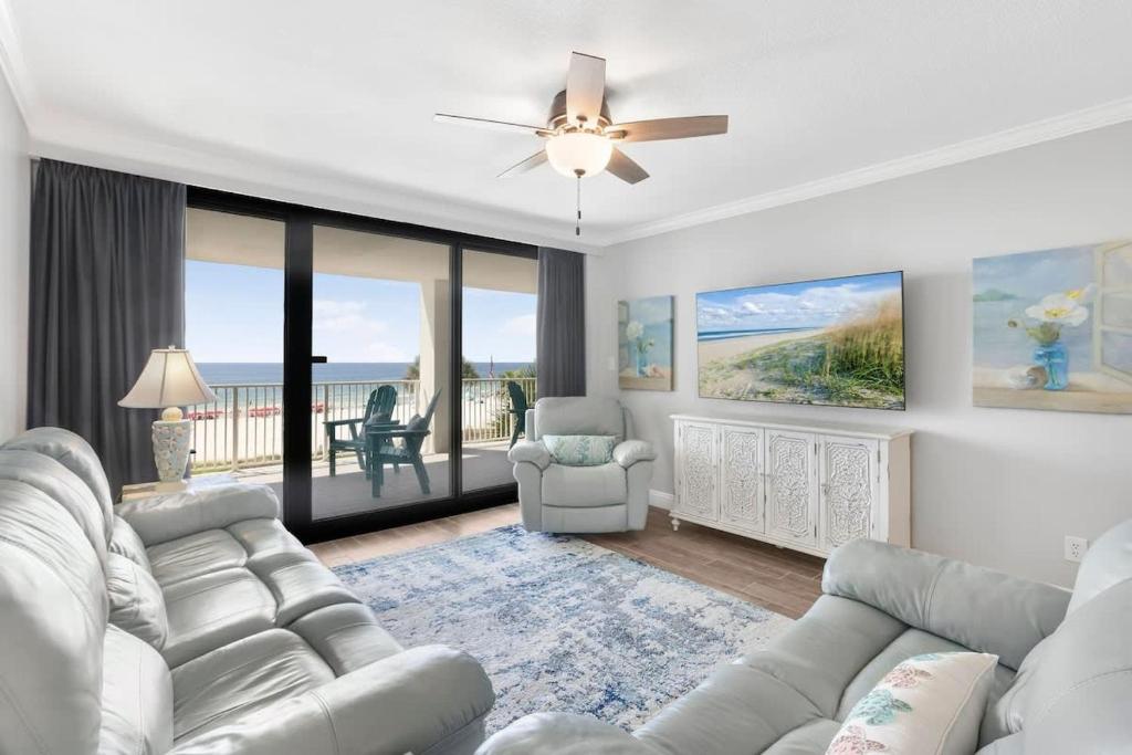 Windward Pointe 303 ideally located on 3rd floor, Orange Beach
