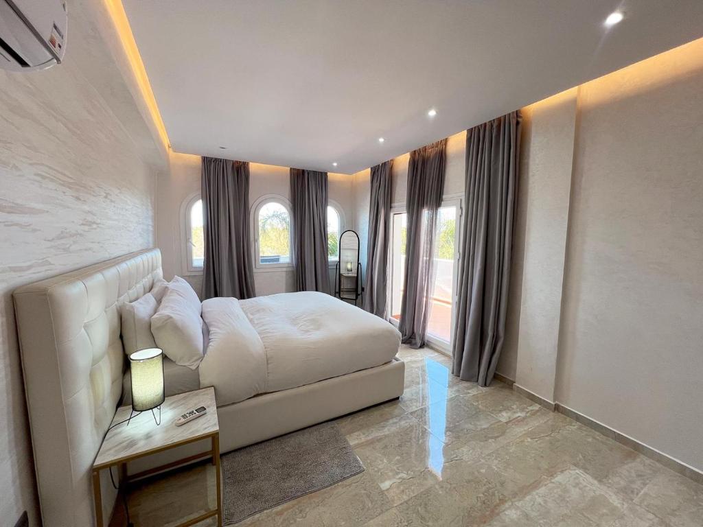 Luxury 3 bedroom panoramic views in Hotspot with Fibre Optic Wifi and Netflix 전경