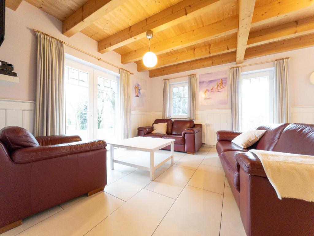 Hof Köhne - Haus am Reitplatz 2er, Schmallenberg