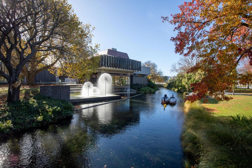 Modern and Central - Christchurch Apartment , Christchurch