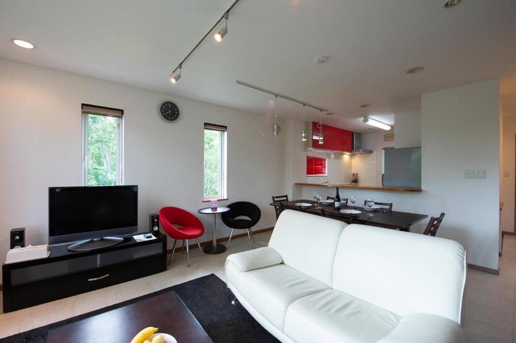 Hurry Slowly, Kutčan