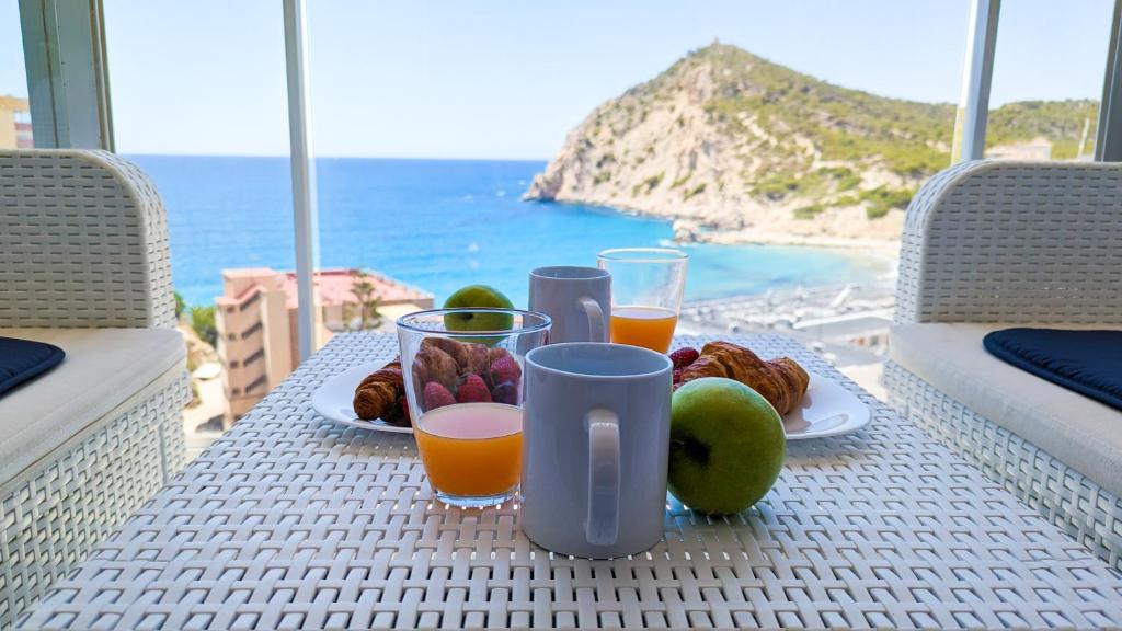 CORNELIA sea view apartment, Benidorm