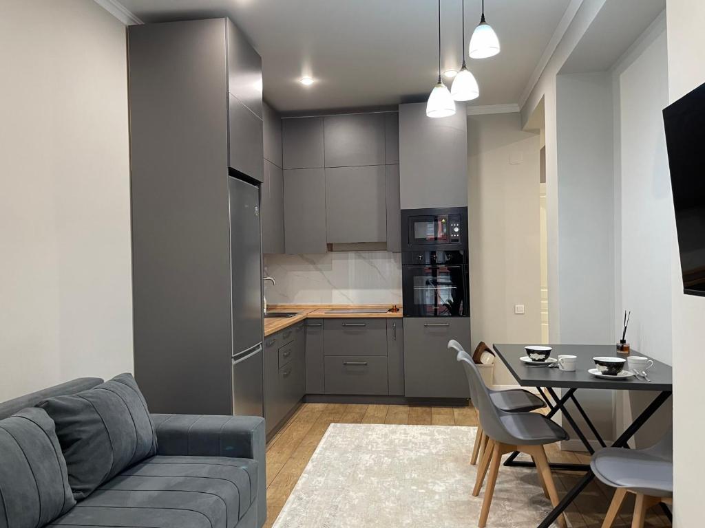 Terracotta 10, Almaty