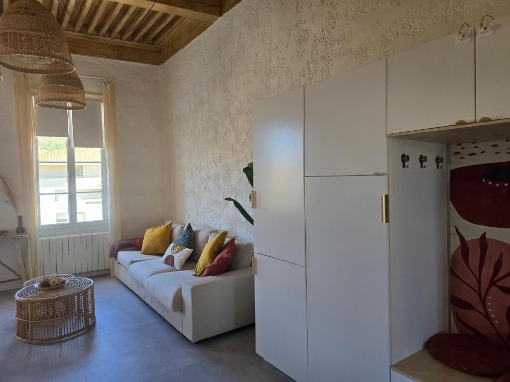 CANUT - Bel appart 50m2, Clim, parking, 150m du Vieux Port - 2