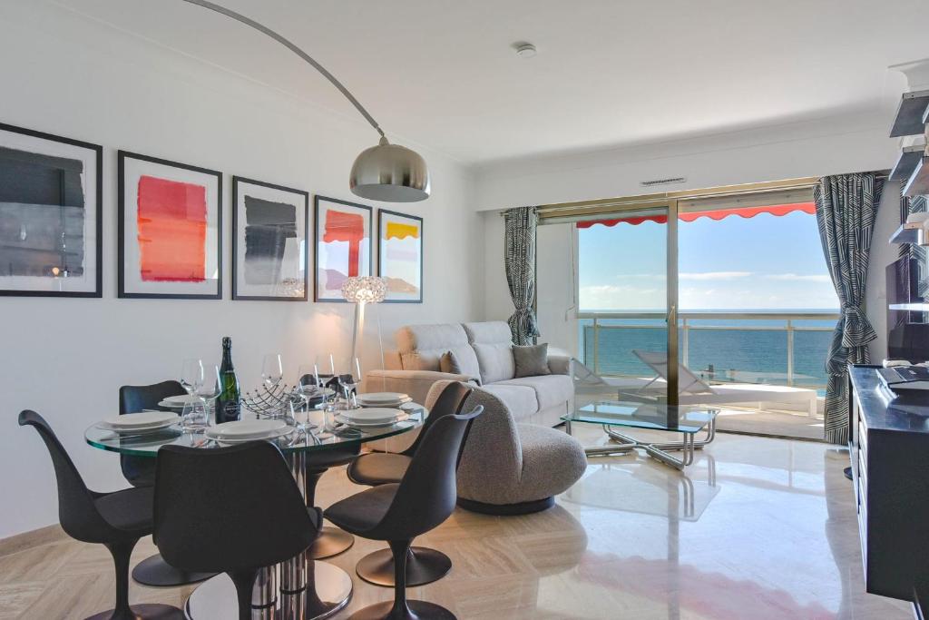 2-Br sea view private parking walk to beaches, Cannes