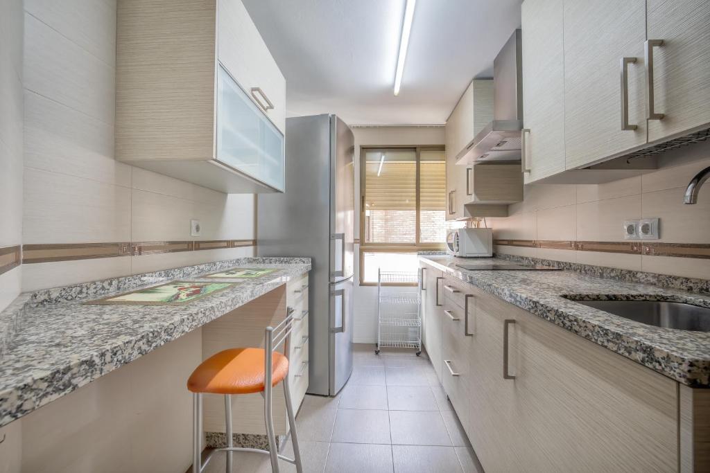 R & T Córdoba Center Apartamentos - Parking - 4