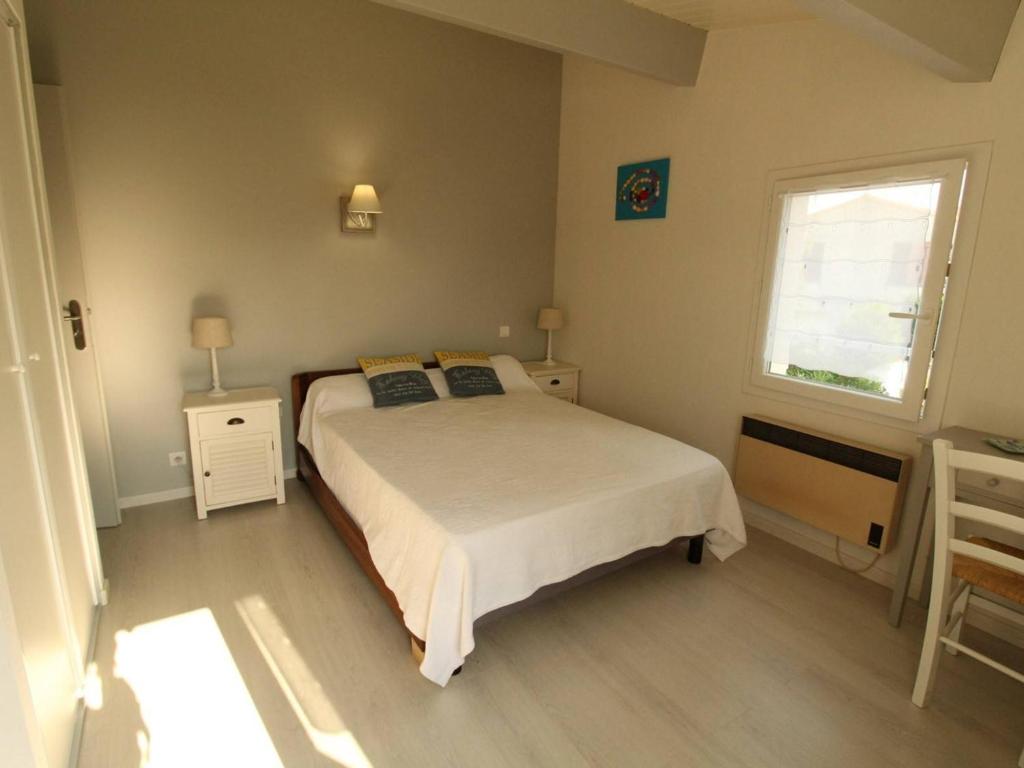 Appartement rénové à Royan, proche plage, terrasse, parking privé - FR-1-494-102 - 3