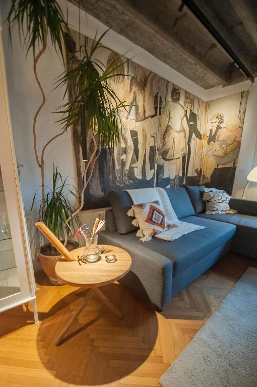 URBAN GREEN Corner with a Story - 4