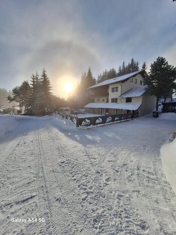 AlpenKlub Hotel - 3