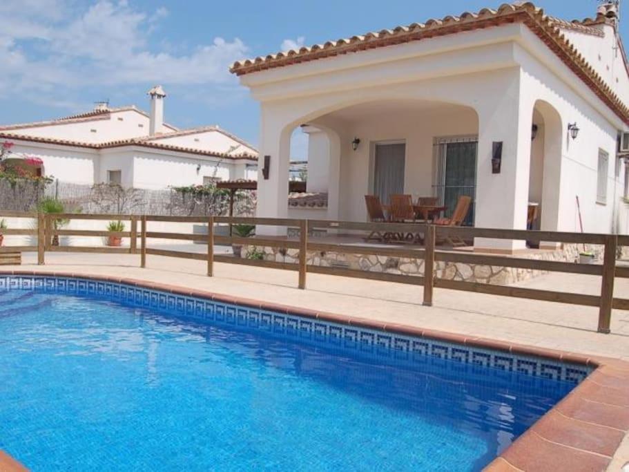Casa Lorena with privat pool, Riumar