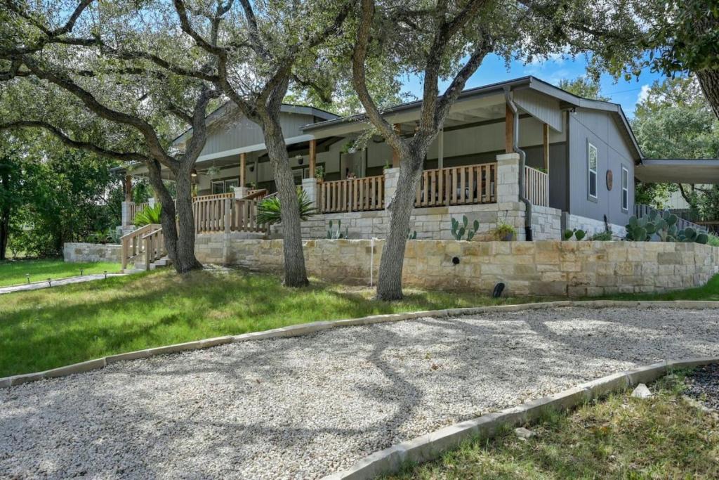 Sterling Serenity, Austin